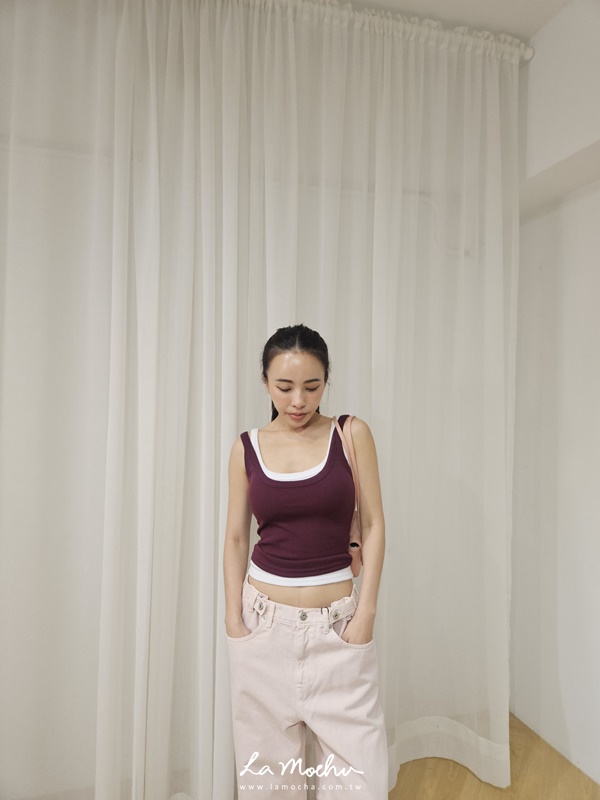 歐美大U領坑條背心